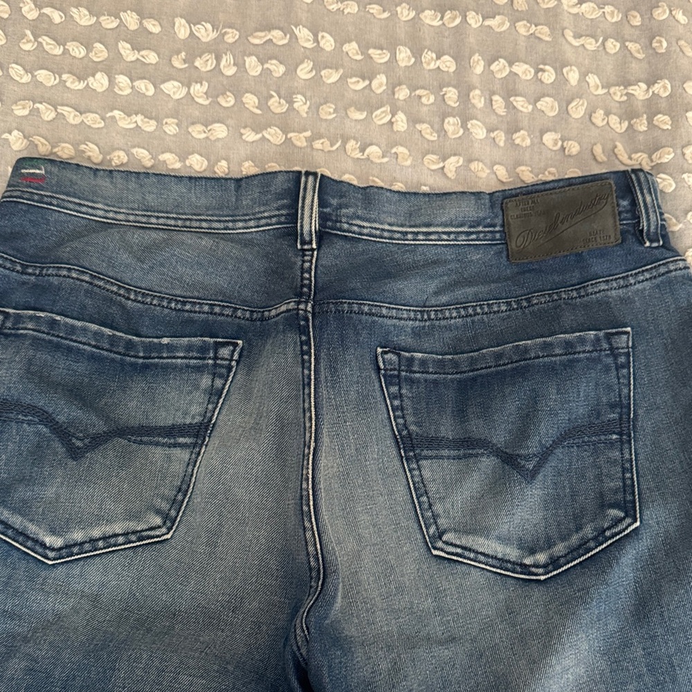 Diesel Relaxed Fit Jeans - Faded Blue - Picture 3 of 3